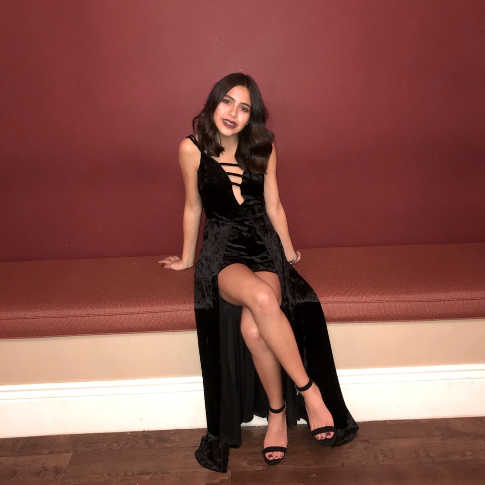 Gorgeous velvet dress